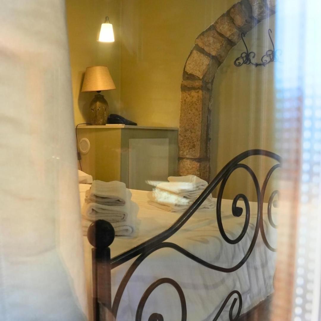 Al Piccolo Borgo Locanda Con Alloggio Castelnuovo Parano Extérieur photo