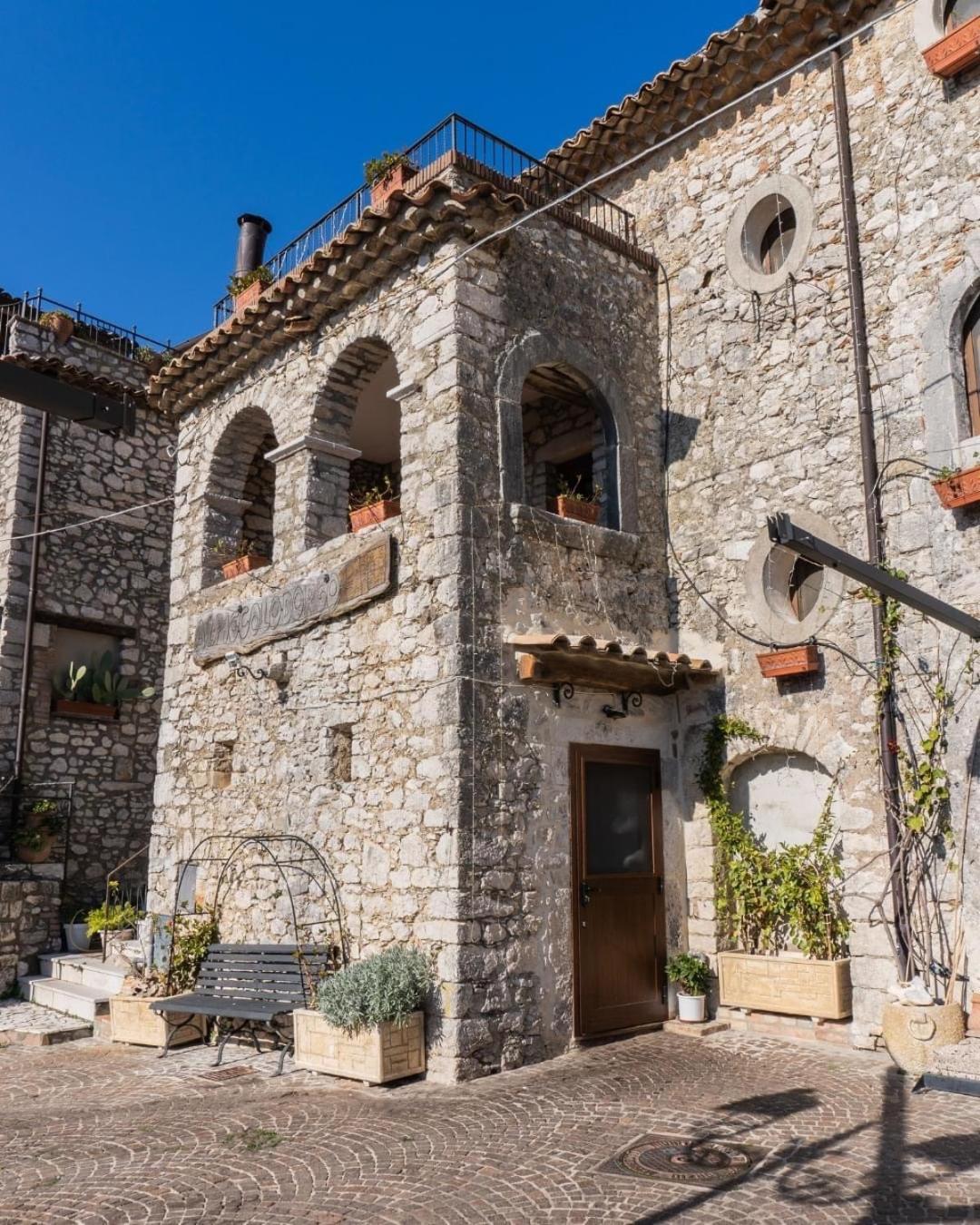 Al Piccolo Borgo Locanda Con Alloggio Castelnuovo Parano Extérieur photo